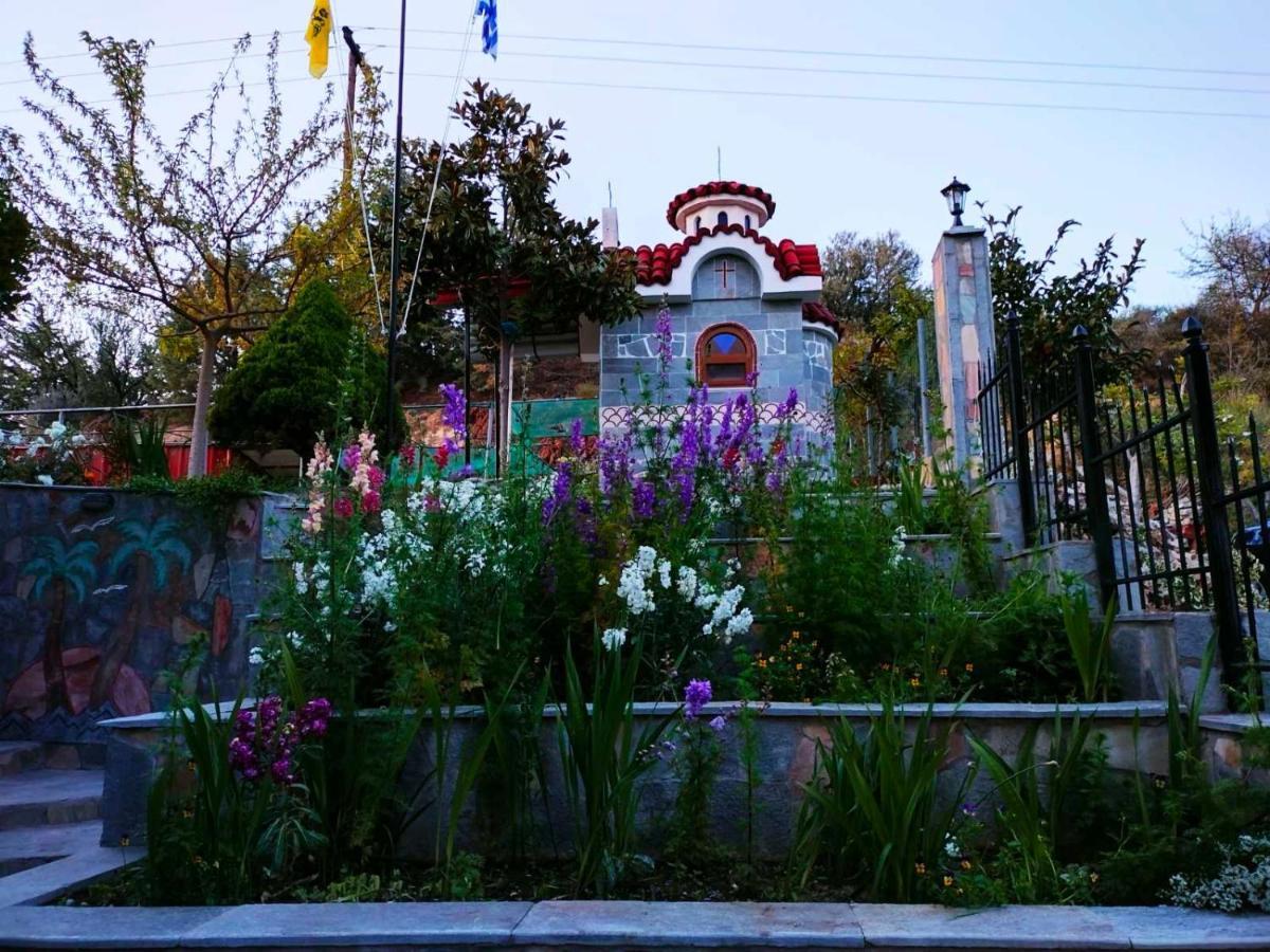Adam'S Holiday House 2019 Karianí Dış mekan fotoğraf