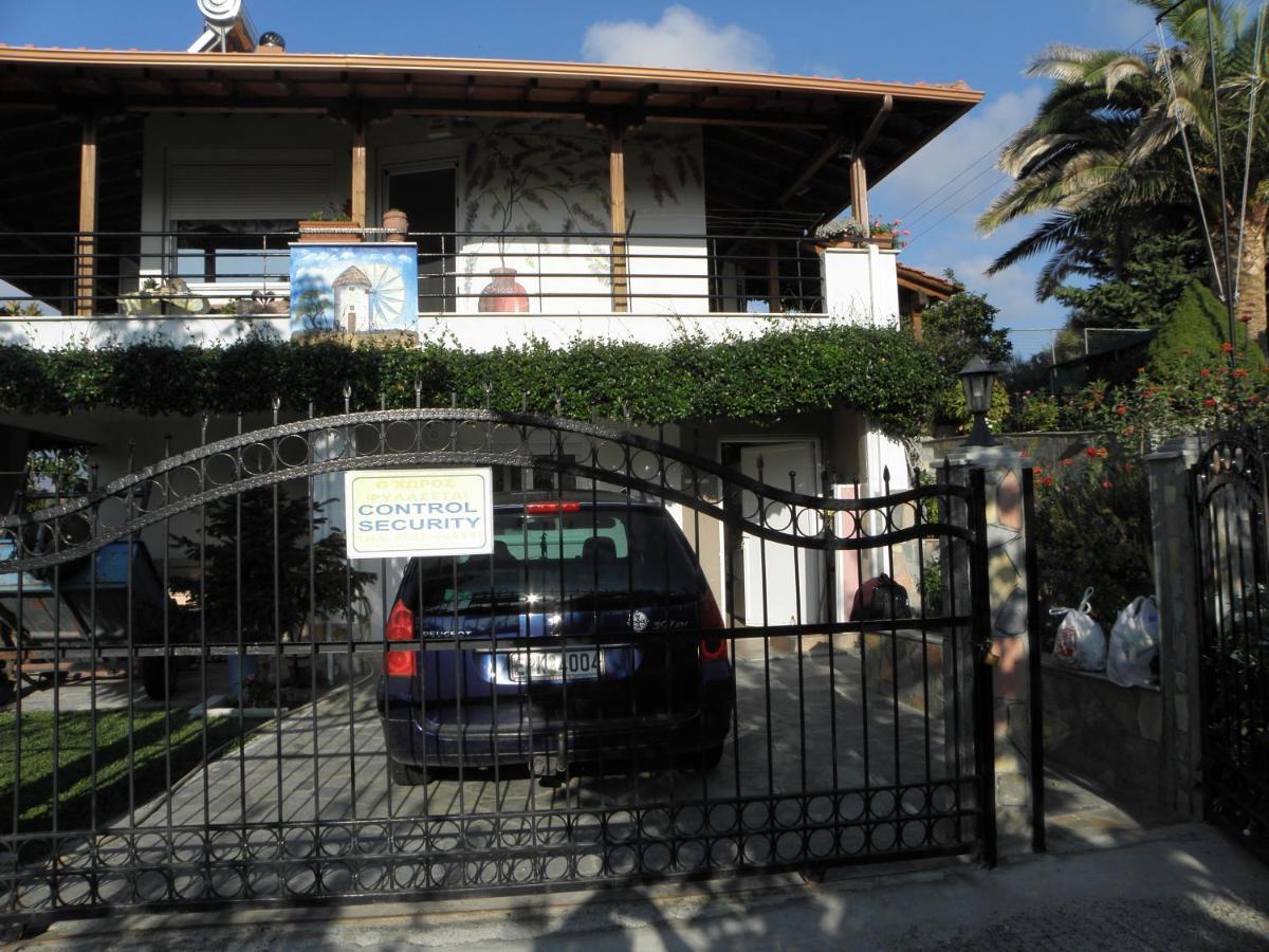 Adam'S Holiday House 2019 Karianí Dış mekan fotoğraf