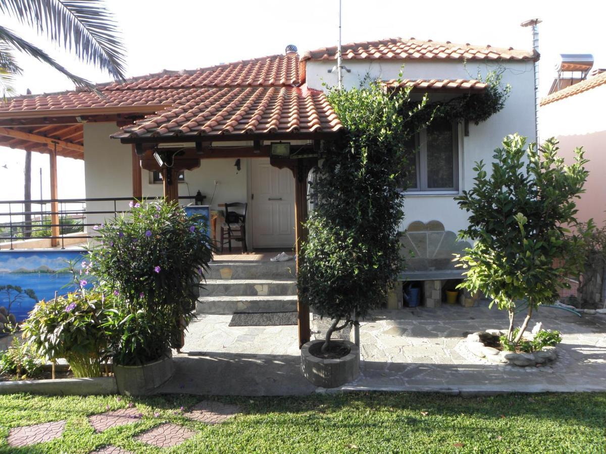 Adam'S Holiday House 2019 Karianí Dış mekan fotoğraf